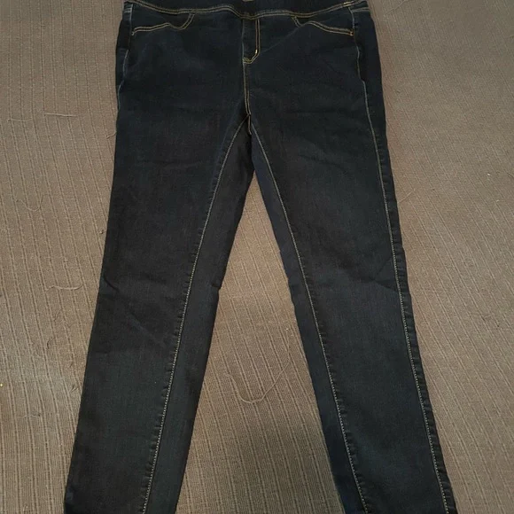 Torrid Women's Dark Wash Skinny lean Jeans - Picture 1 of 4